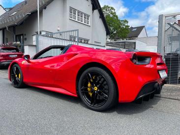 Ferrari 488 — photo 27
