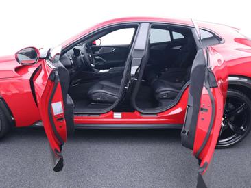Ferrari Purosangue — photo 9