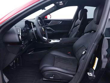 Ferrari Purosangue — photo 10