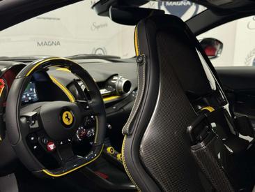 Ferrari 812 Superfast — photo 4