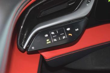 Ferrari SF90 Spider — photo 8