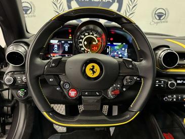 Ferrari 812 Superfast — photo 8