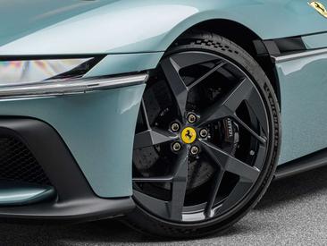 Ferrari 12 Cilindri — photo 11