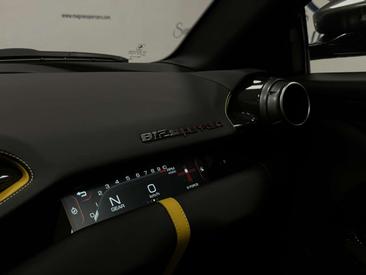 Ferrari 812 Superfast — photo 13