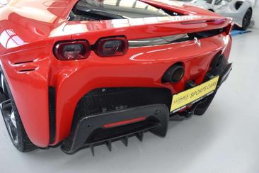 Ferrari SF90 Spider — photo 18
