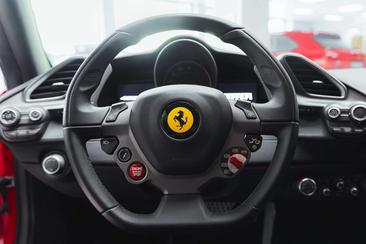 Ferrari 488 GTB — photo 7