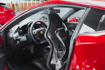 Ferrari 488 GTB — photo 10