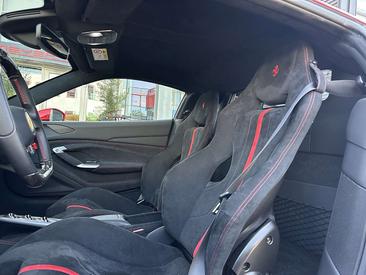 Ferrari F8 Tributo — photo 27