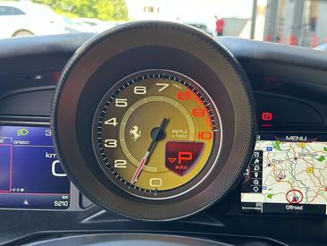 Ferrari F8 Tributo — photo 43