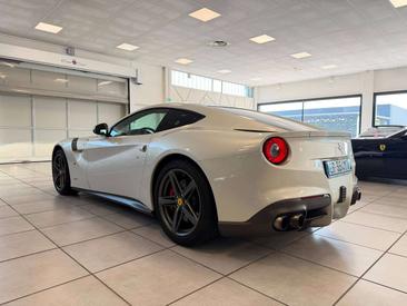 Ferrari F12 Berlinetta — photo 2