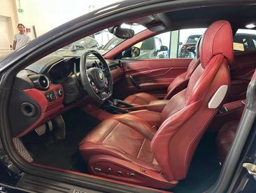 Ferrari FF — photo 7