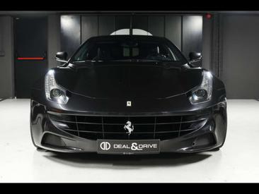 Ferrari FF — photo 5