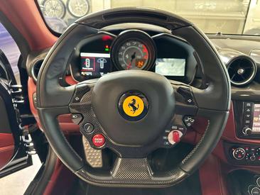 Ferrari FF — photo 9