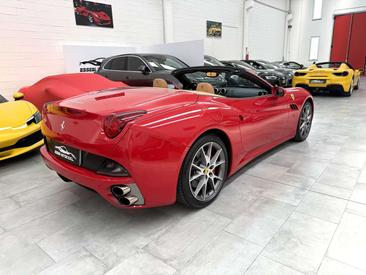 Ferrari California — photo 9