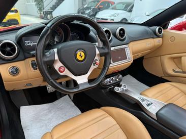 Ferrari California — photo 11