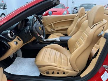 Ferrari California — photo 12