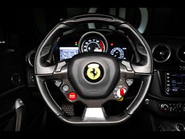Ferrari FF — photo 10