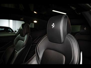 Ferrari FF — photo 18