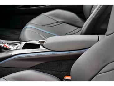 Ferrari 812 Superfast — photo 20