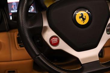 Ferrari California — photo 24