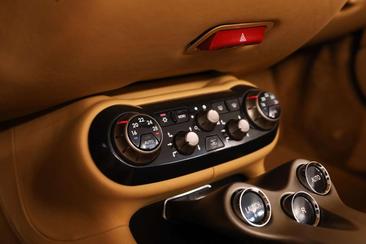 Ferrari California — photo 27