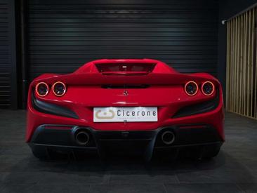 Ferrari F8 Tributo — photo 7