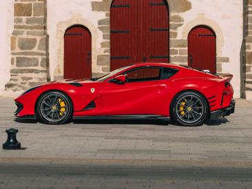 Ferrari 812 Competizione — photo 4