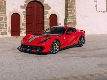 Ferrari 812 Competizione — photo 5