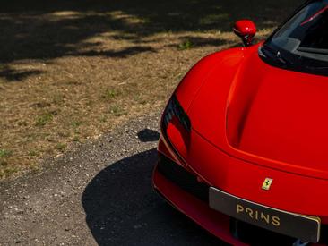 Ferrari SF90 Stradale — photo 16