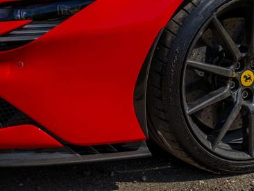 Ferrari SF90 Stradale — photo 17