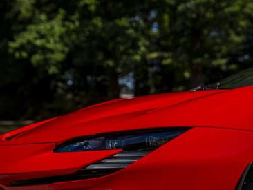 Ferrari SF90 Stradale — photo 18