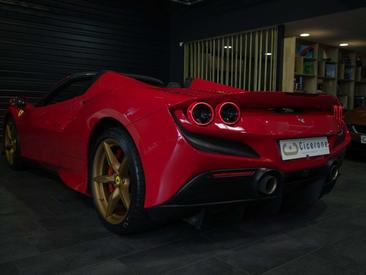 Ferrari F8 Tributo — photo 28