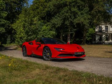 Ferrari SF90 Stradale — photo 19