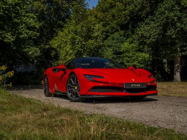 Ferrari SF90 Stradale — photo 21