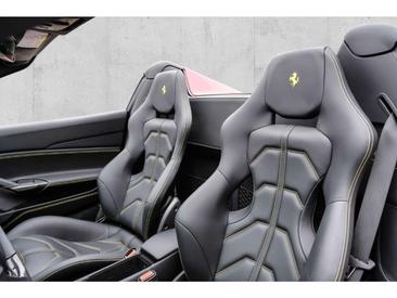 Ferrari 488 — photo 15