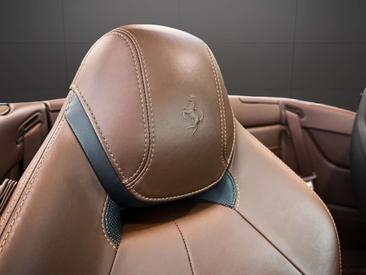 Ferrari California — photo 15
