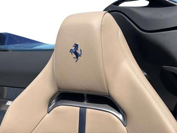 Ferrari SF90 Spider — photo 8