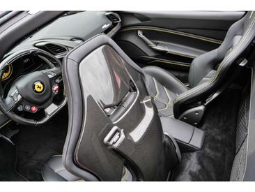 Ferrari 488 — photo 24