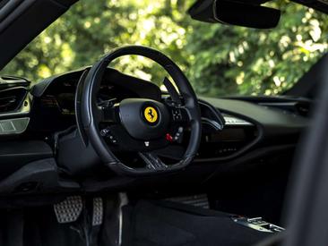 Ferrari SF90 Stradale — photo 39