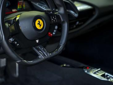 Ferrari SF90 Stradale — photo 43