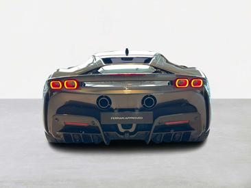 Ferrari SF90 Stradale — photo 6