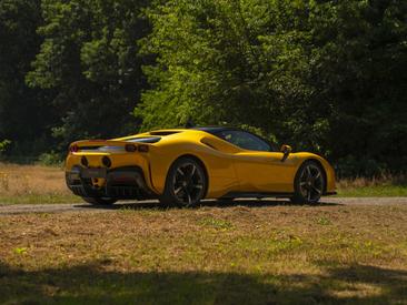 Ferrari SF90 Stradale — photo 3