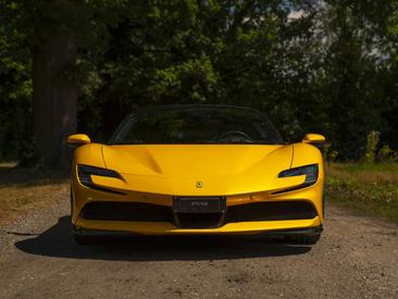 Ferrari SF90 Stradale — photo 4