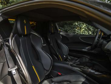 Ferrari SF90 Stradale — photo 11