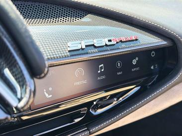 Ferrari SF90 Spider — photo 29