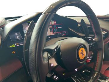 Ferrari SF90 Stradale — photo 32