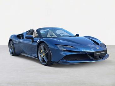 Ferrari SF90 Spider — photo 38
