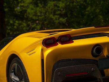 Ferrari SF90 Stradale — photo 23
