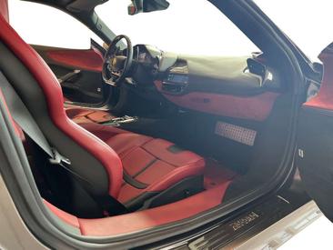 Ferrari SF90 Stradale — photo 37