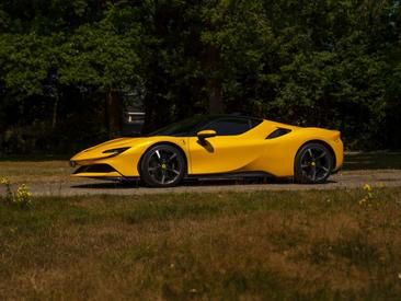 Ferrari SF90 Stradale — photo 25